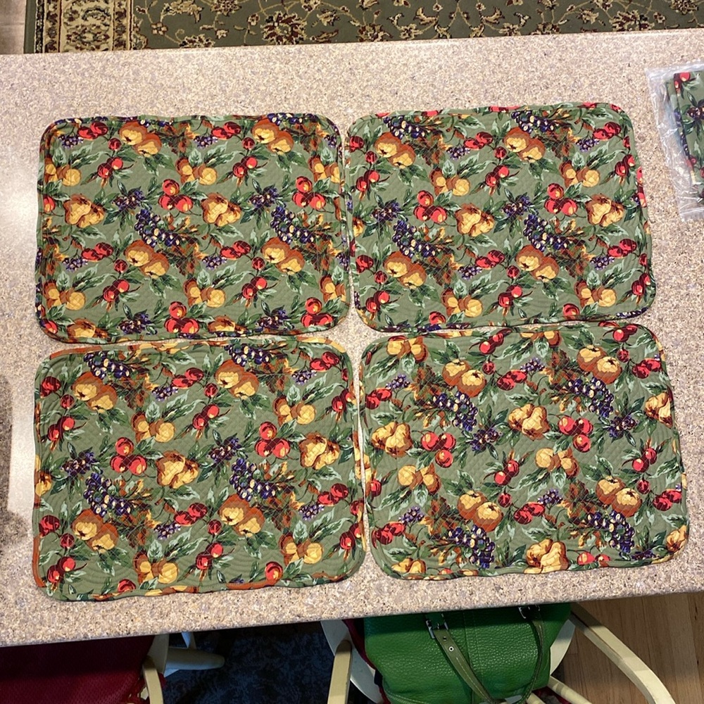 NIP Longaberger Napa Orchard Fabric Napkins and Placemats - Picture 7 of 17